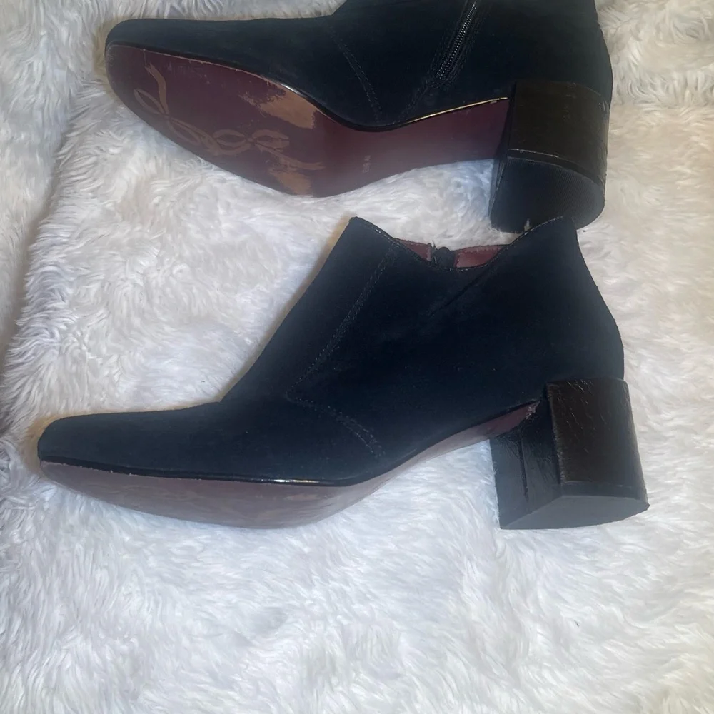 Poetic Licence women’s black ankle sue boots size 9